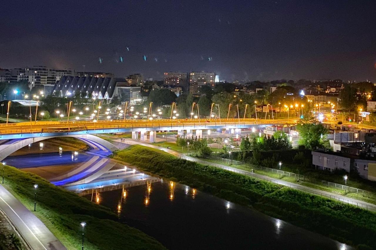 Capital Towers - Apartament Modern Z Widokiem Na Rzeke Rzeszów Kültér fotó